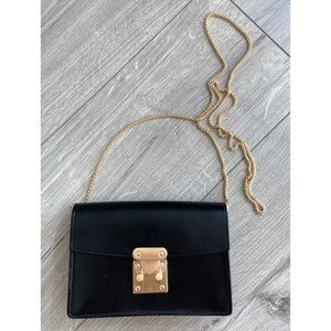 Small Black & Gold Chain Clutch
